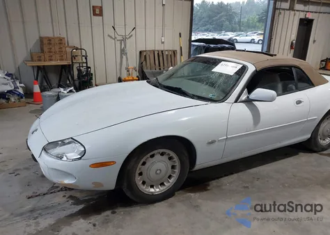 1998 Jaguar Xk8 из США, поврежденный, VIN SAJGX2246WC024074